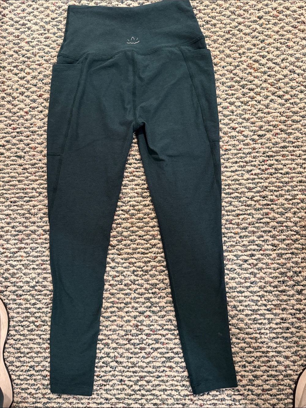 Beyond Yoga Forest Green High-Rise Pocket Leggings - Picture 3 of 13
